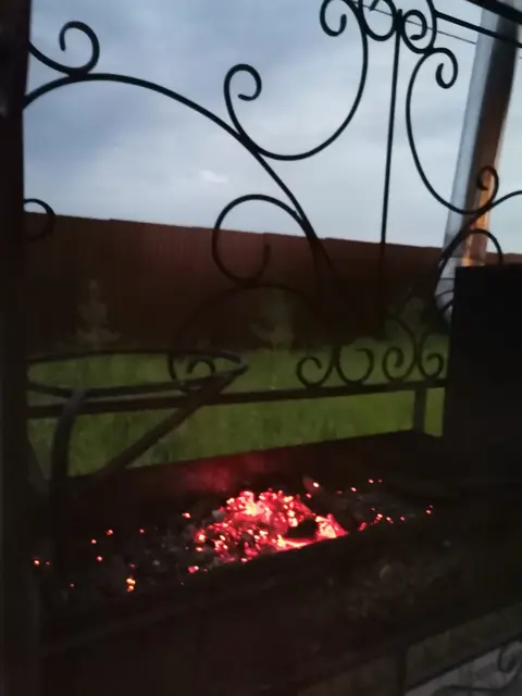 Мангальная зона у домика