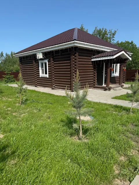 Дом из сруба в загородном комплексе «Морозко»